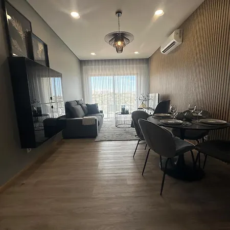דירה With Sea View